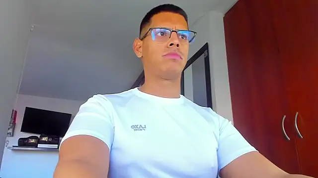 دردشة _John_Boy_ الجنسية المباشرة