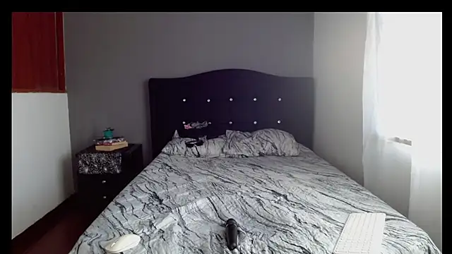 Emilia_1995 – Live XXX-chat