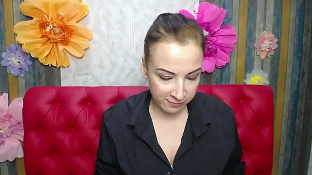 Вебкам-шоу ElizabethSho