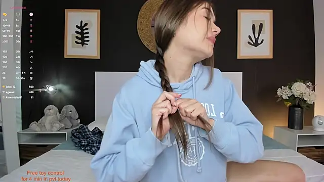 AlannaRussell_: онлайн-секс-чат