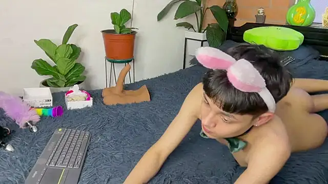 แชท XXX สดของ Andy_Belier23