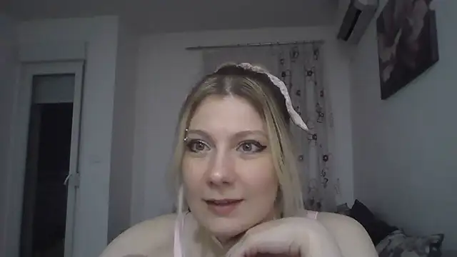 Foxy_BrightのライブXXXチャット