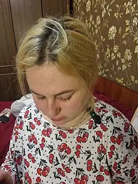 LianaJu Adlı Modelin Canlı XXX Sohbeti