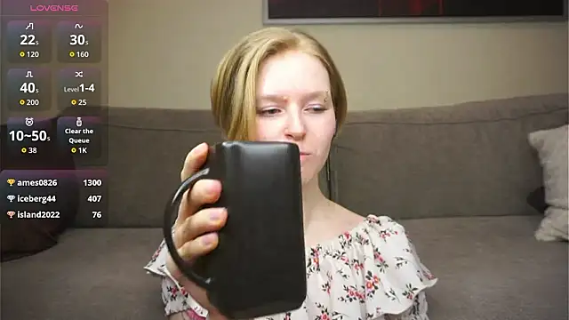 ToyaPletz – Live XXX-chat