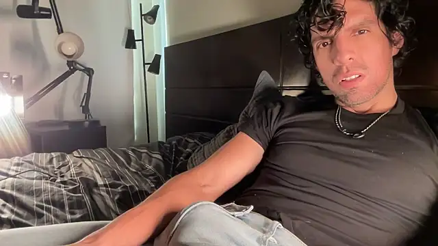 beranco19: διαδικτυακό σόου στην κάμερα