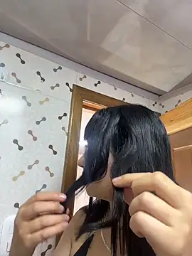 XXX chat uživo modela emily_acorn