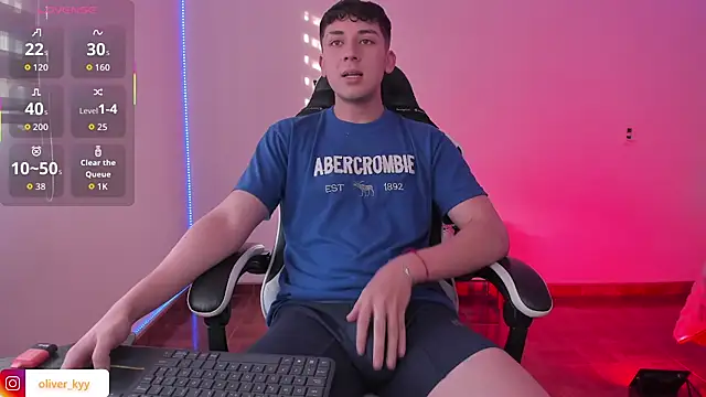 oliver_kyy Chat XXX in diretta