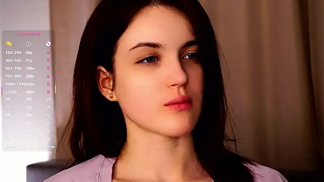 EffieHenri Adlı Modelin Canlı XXX Sohbeti