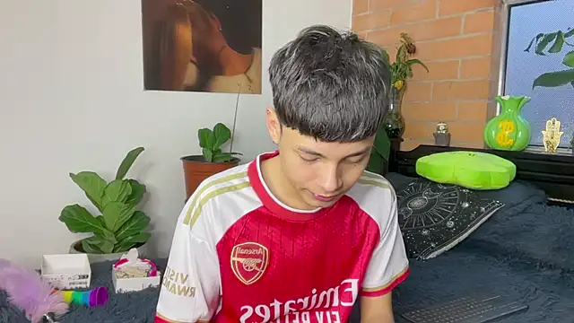 Czat XXX na żywo – Andy_Belier23