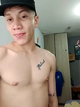 Show modela ToplessUrology na web-kameri