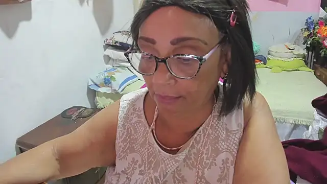 Mrs_mommy_のライブXXXチャット