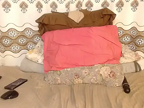 Karishma99_ Adlı Modelin Canlı XXX Sohbeti