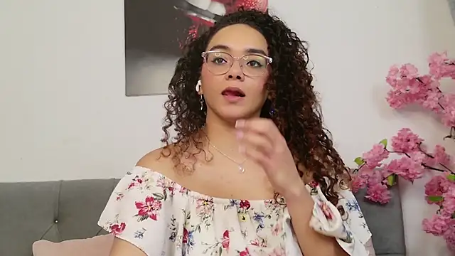 Taylor_Tina's Live XXX Chat