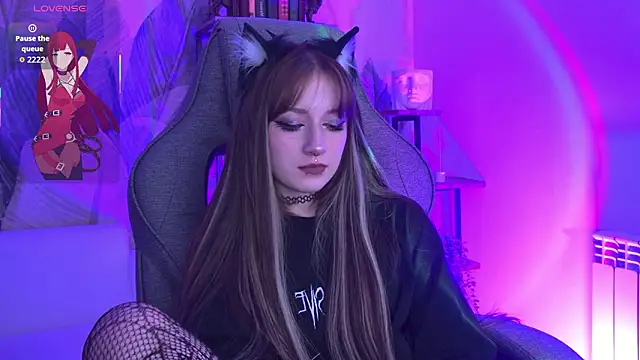 Chatroom XXX en direct de LiliLuna