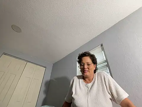 Starrlane999's Webcam Show