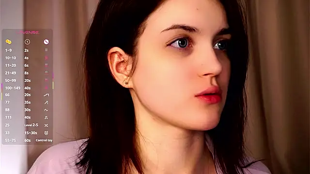 EffieHenri Chat XXX live