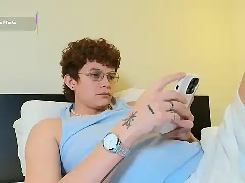 Chat XXX Live ccamilo-andress