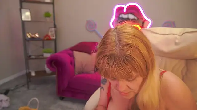 BellaLaPetit live XXX chat