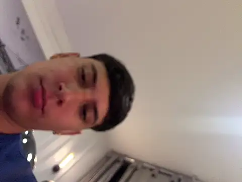 Damian23__'s Live XXX Chat