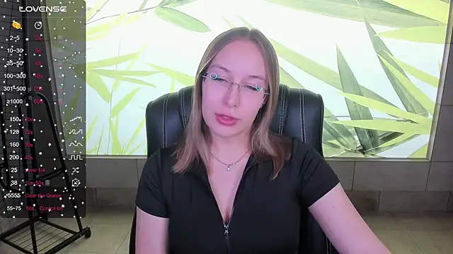 dina_sunshine's Live XXX Chat