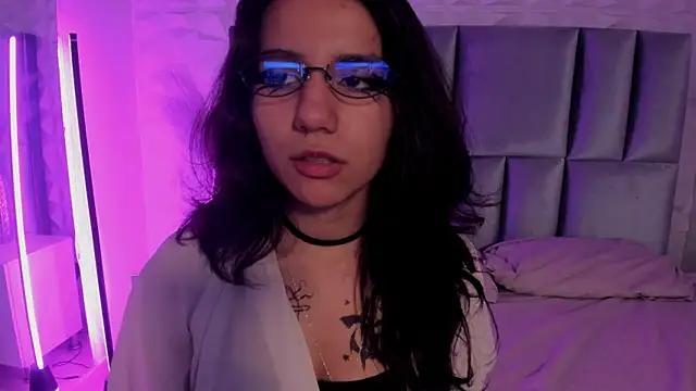 HollyPeach Live XXX-chat