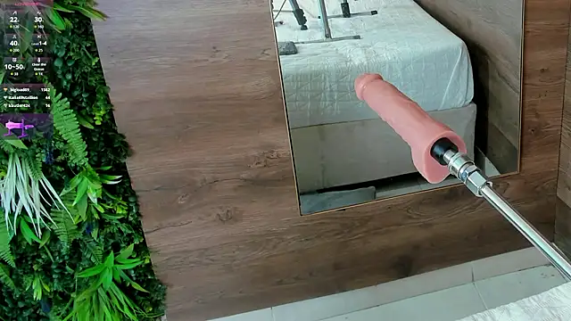 Chat +18 de Naomi_Rex ao vivo