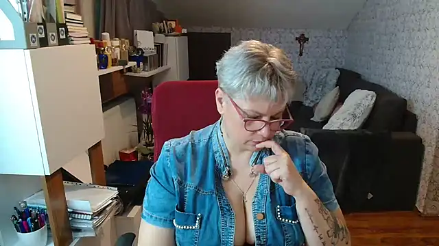 bigtits4you Chat XXX in diretta