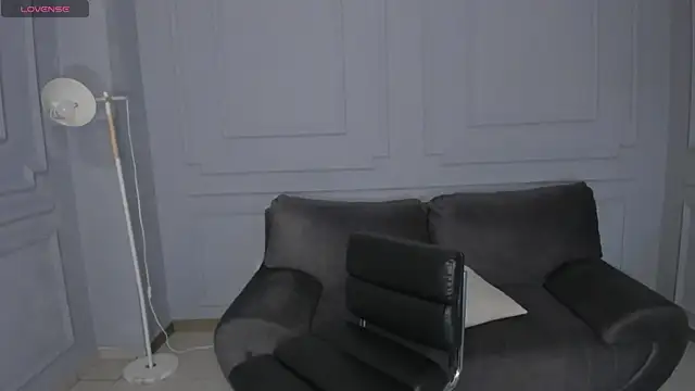 SunnyRivers live XXX chat