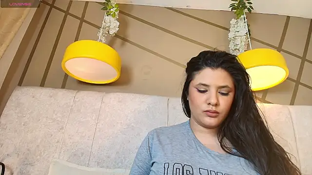 frreeya's Live XXX Chat