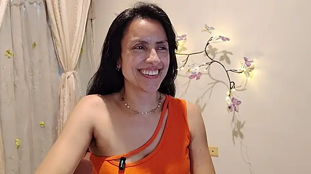 Bella_Exhibition Chat XXX live