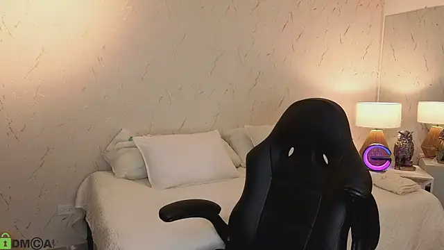 ava_blueのライブXXXチャット