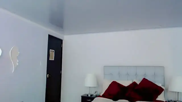 Chat +18 de _Maddison_Ivanova_ ao vivo