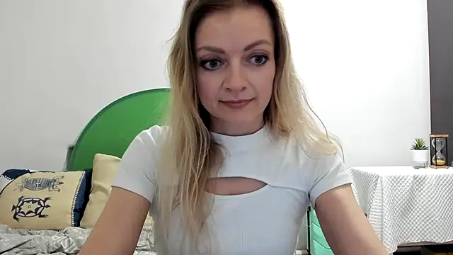 Salionne Live XXX-chat