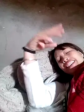 Gummiesu's Live XXX Chat