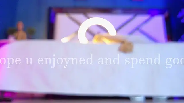 Chat +18 de Ladyy_brownn ao vivo