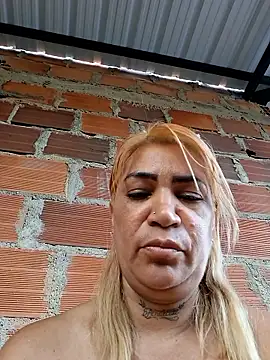 Chat XXX ao vivo de Naughty_Mature69