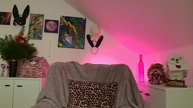 PinkHurricaneOfficial's Webcam Show