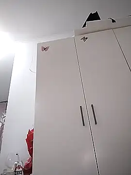 AdelinaJude Webcam show