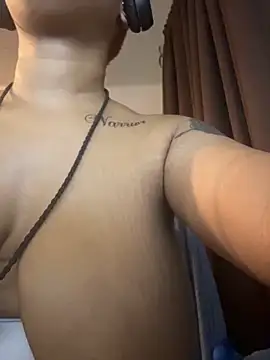 Chatroom XXX en direct de nickytheehawtie