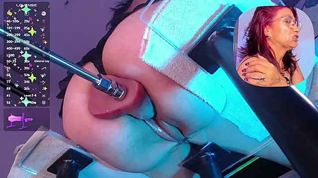 Ahytanna's Webcam Show