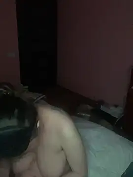 Flossy_Vettie élő XXX-chatje