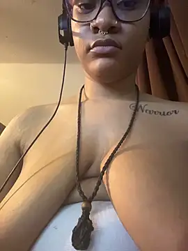 nickytheehawtie – Naživo XXX chat