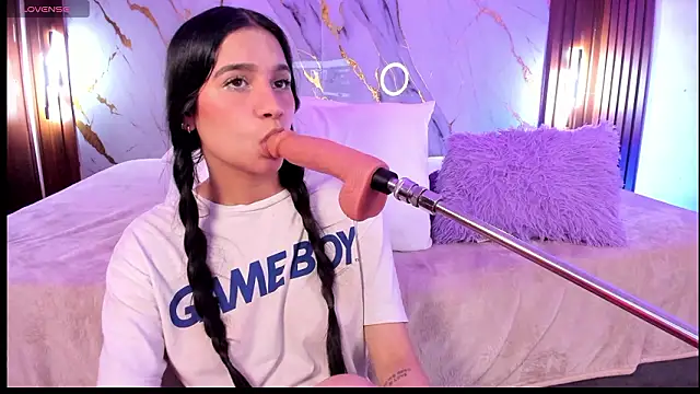 Emmiicute: απευθείας συνομιλία ΧΧΧ