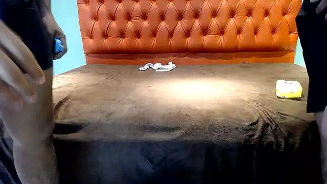 Ferrtts: διαδικτυακό σόου στην κάμερα