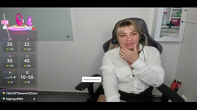 Sexy-CallCenter live XXX chat