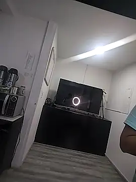 Shantey_Laurent Chat XXX in diretta