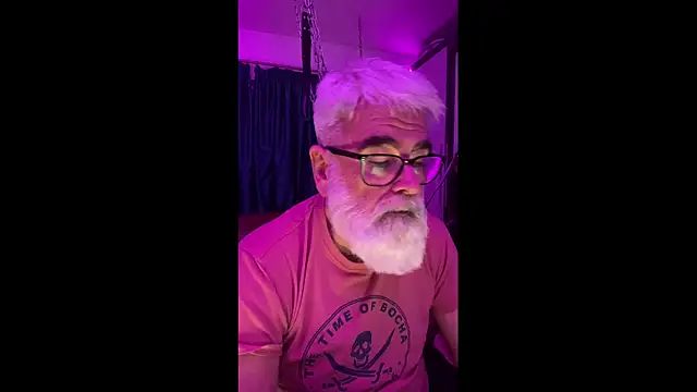 Онлайн чат XXX LeatherSdaddy