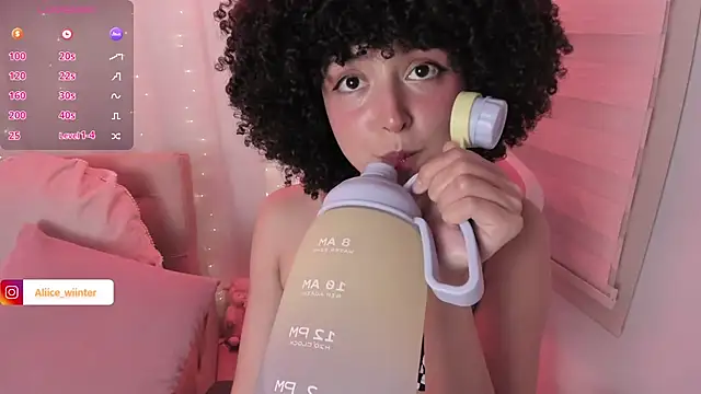 Chat XXX en directo de Alice_winter_