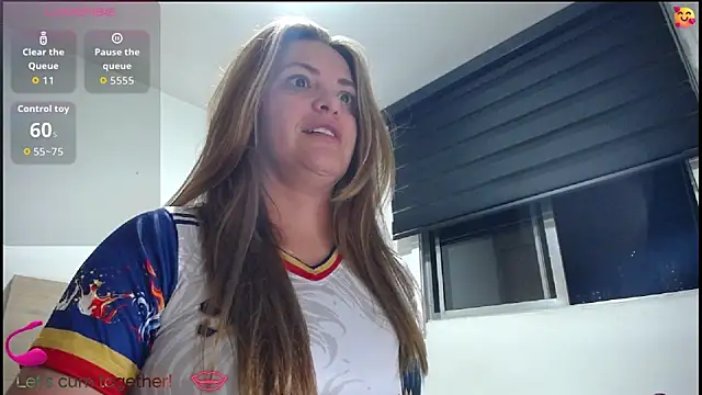 ParisW 现场XXX聊天