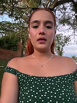 Show de isabella_ferrer99 na webcam